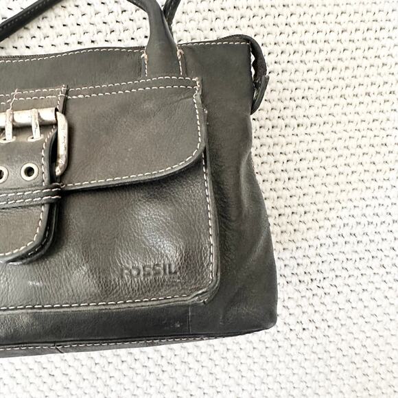 Fossil Vintage Y2K Black Faux Leather Boxy Front Flap Buckle Pocket Shoulder Bag - Picture 4 of 10